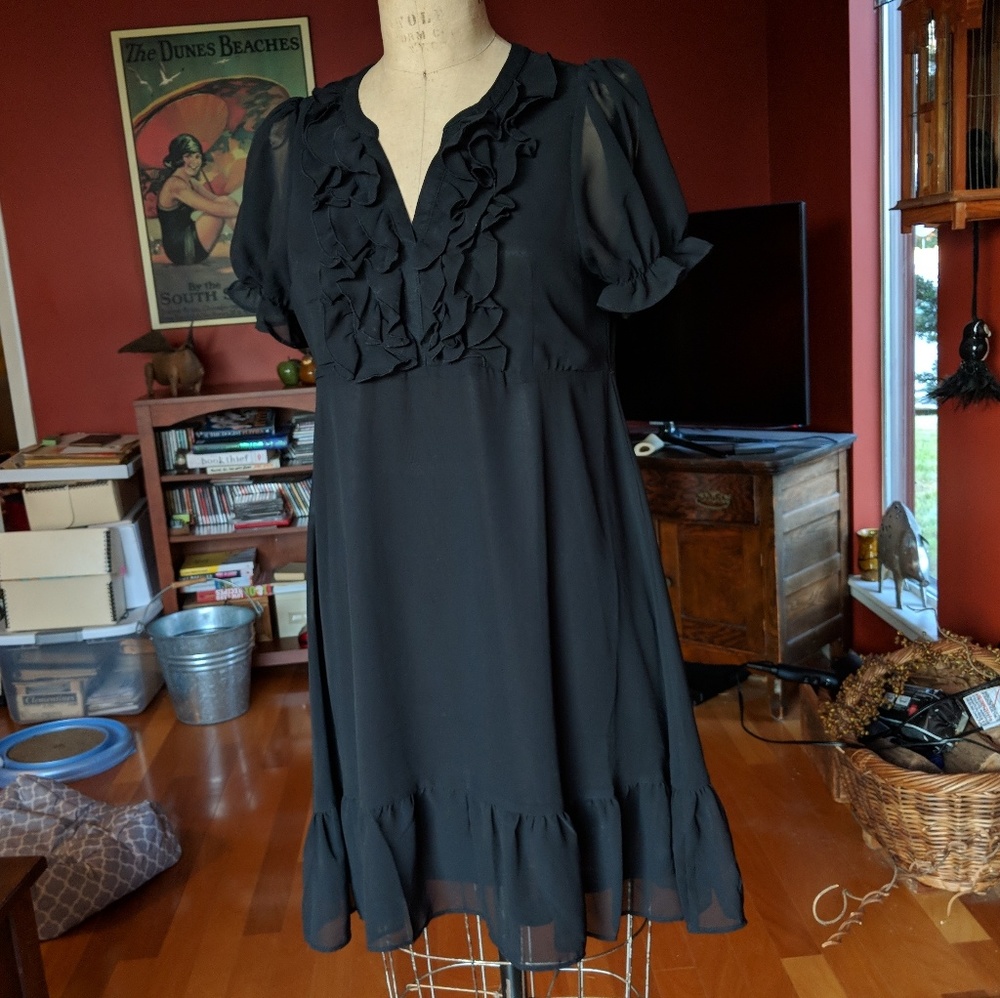 Black Shift Dress ✨